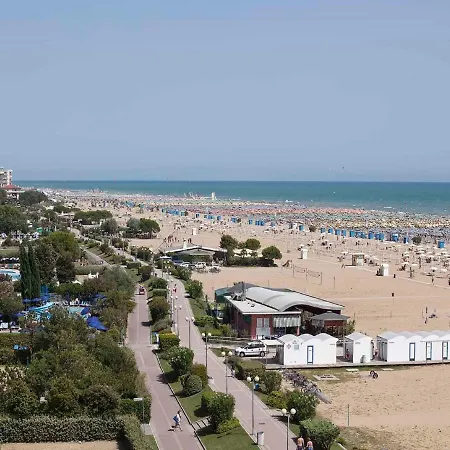 In 36526 Daire Bibione