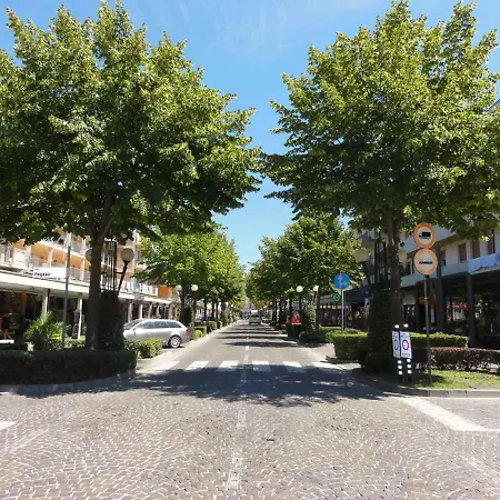 In 36526 * Bibione
